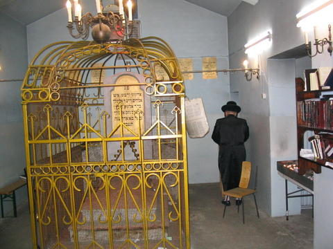 Lizhensk grave